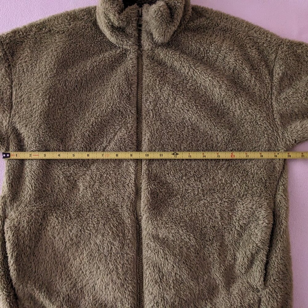 Uniqlo Fluffy Lime Green Fleece (NWOT) - Picture 6 of 6